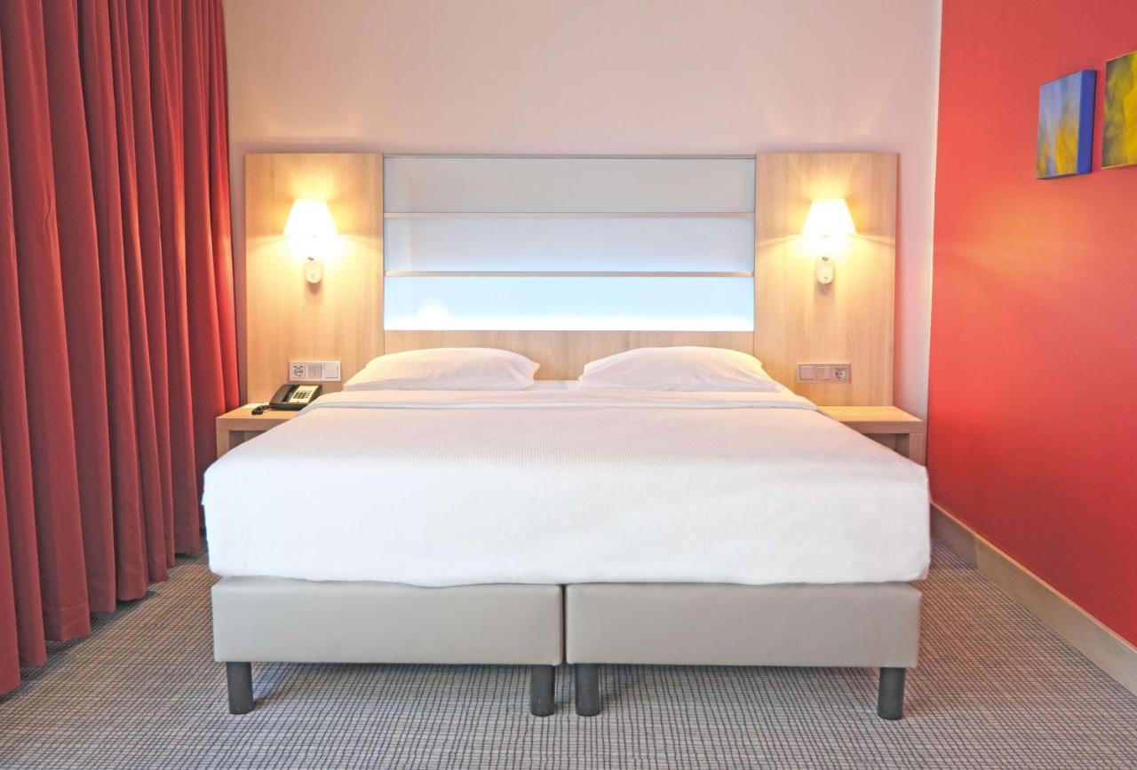 Park Inn By Radisson Linz Esterno foto