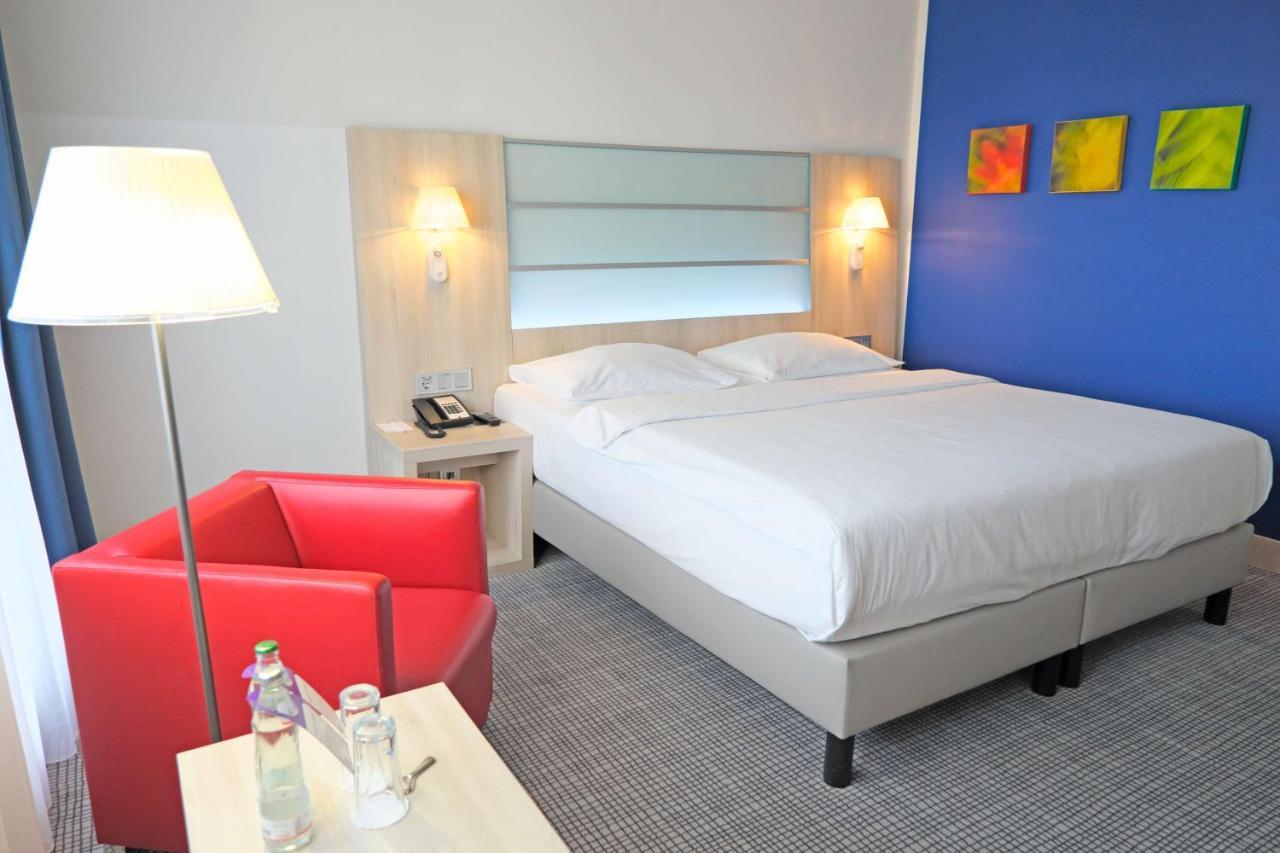 Park Inn By Radisson Linz Esterno foto