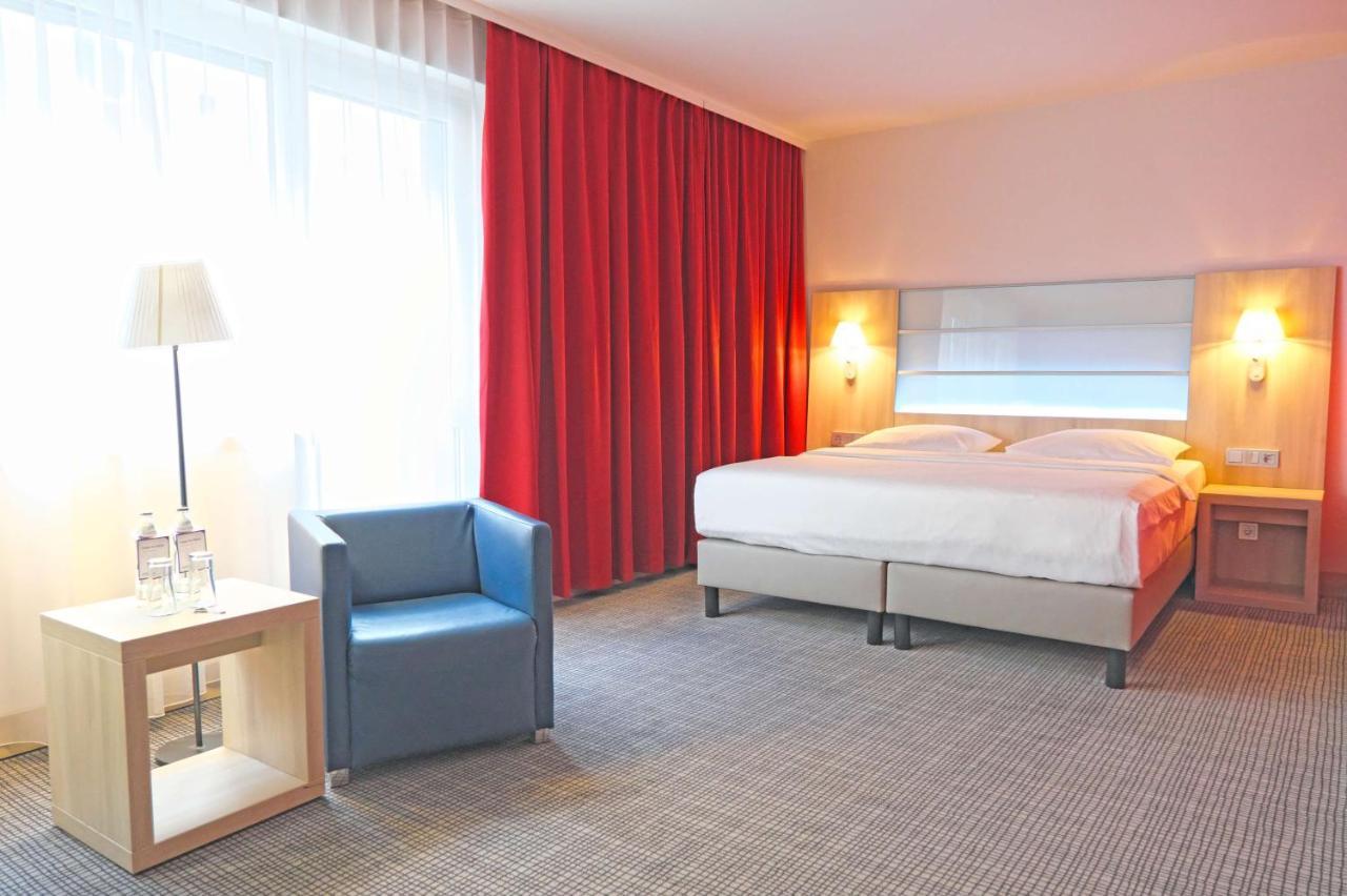 Park Inn By Radisson Linz Esterno foto