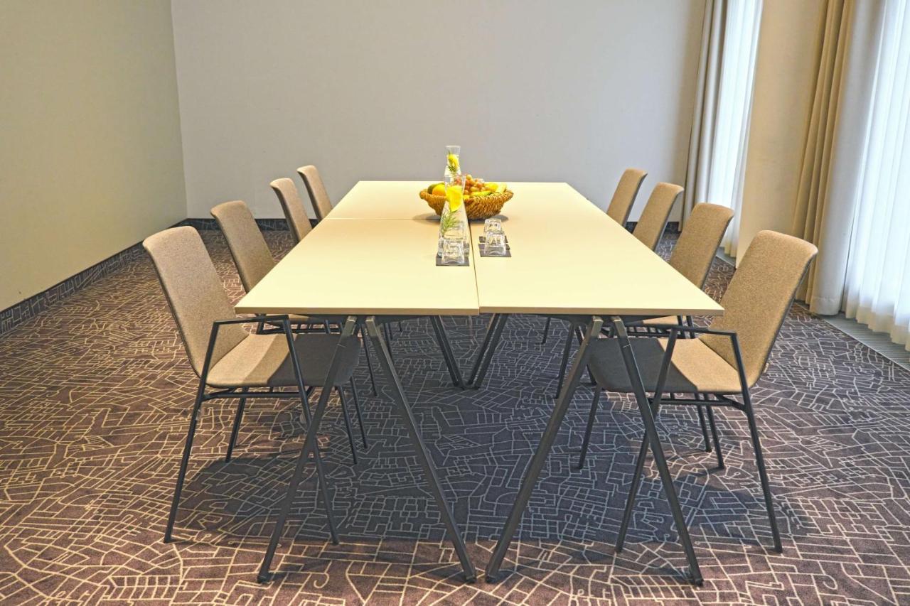 Park Inn By Radisson Linz Esterno foto