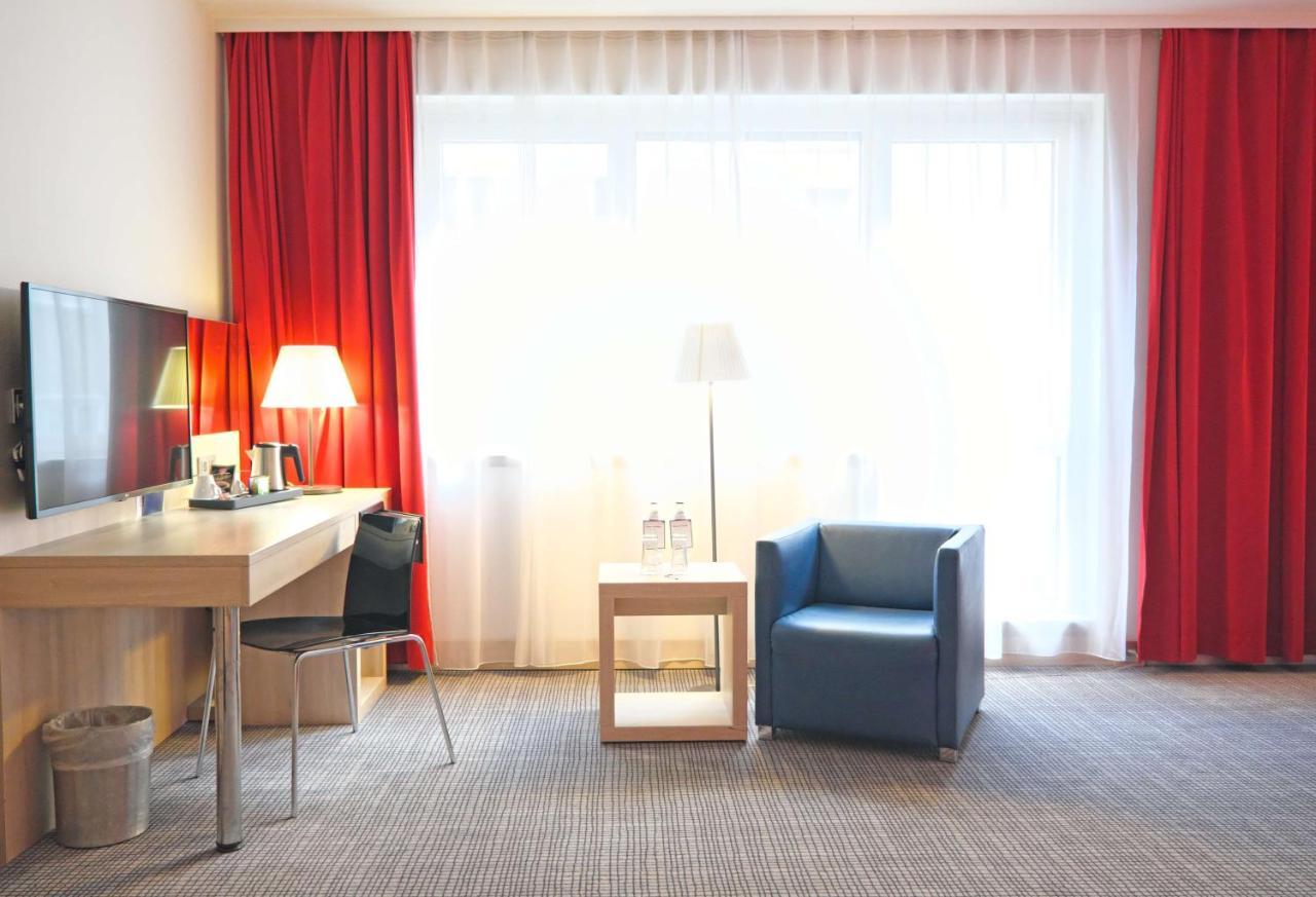 Park Inn By Radisson Linz Esterno foto