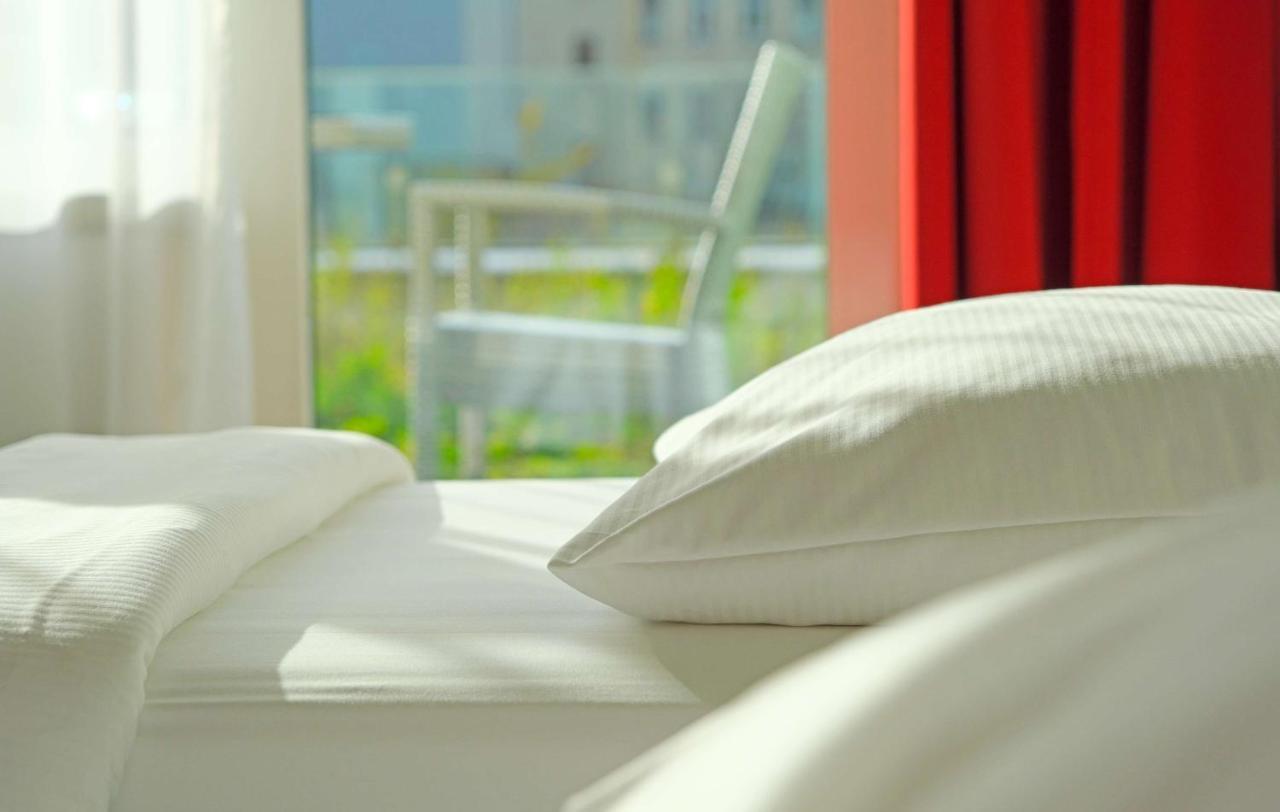 Park Inn By Radisson Linz Esterno foto