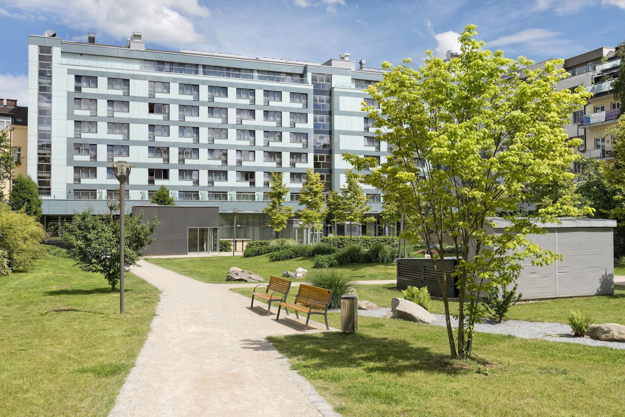 Park Inn By Radisson Linz Esterno foto