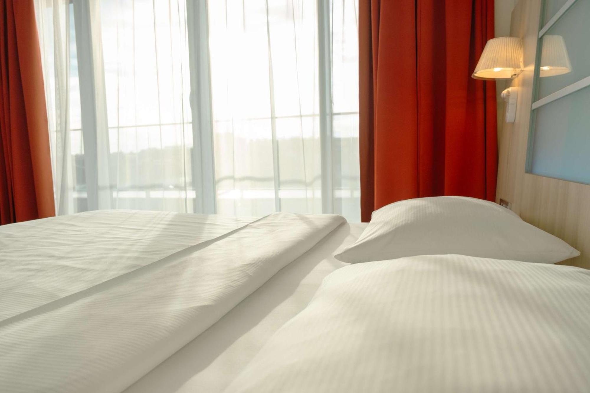 Park Inn By Radisson Linz Esterno foto
