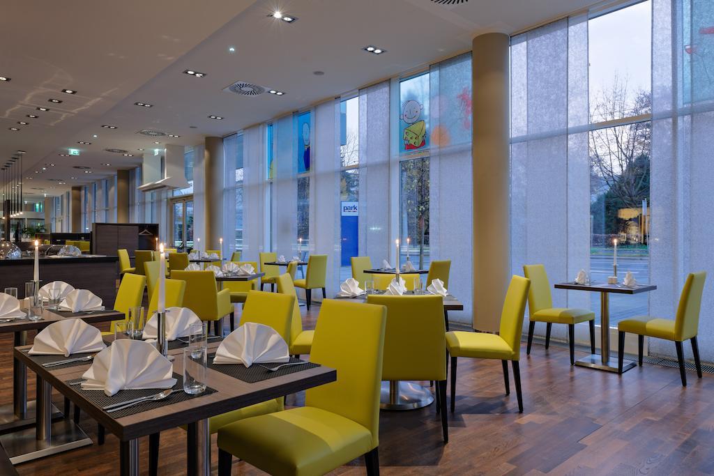 Park Inn By Radisson Linz Esterno foto