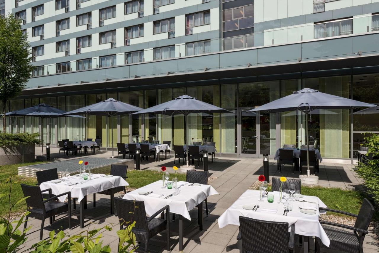 Park Inn By Radisson Linz Esterno foto